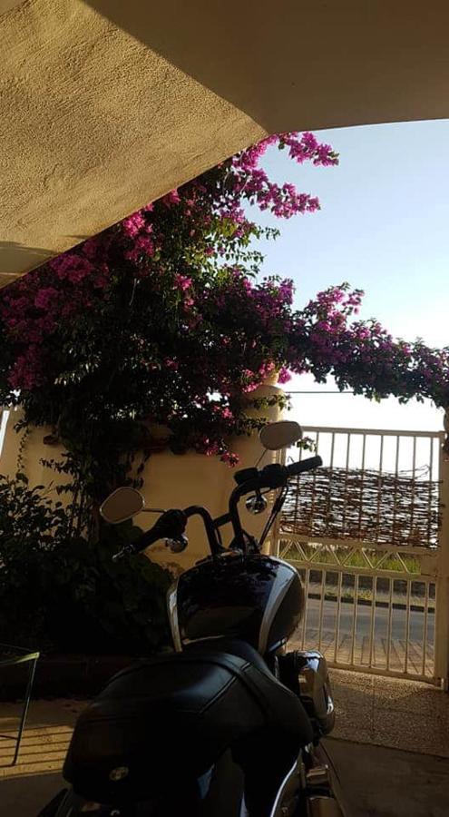 Mari En Bed & Breakfast Castel Volturno Exterior photo